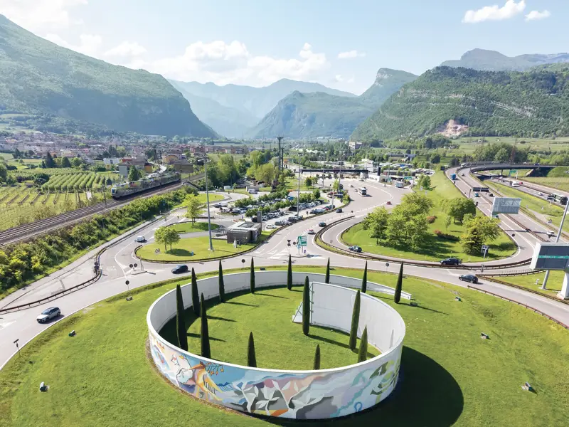Infopoint_Rovereto Sud (1).jpg