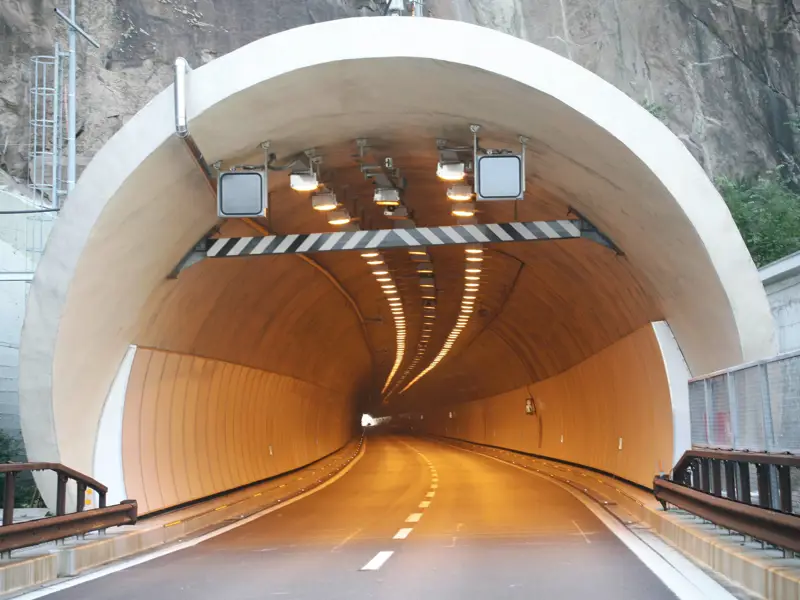2007 galleria Virgolo (10).JPG